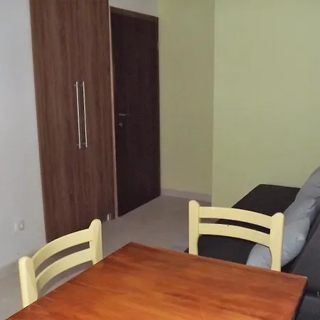 4 Apartamento *