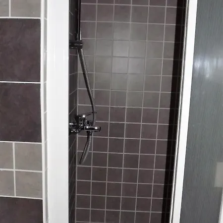 Apartamento 4 *